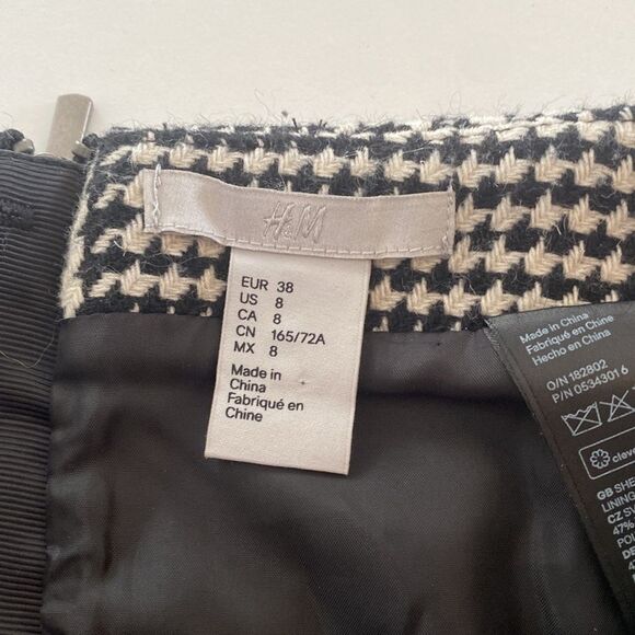 H&M Black & White Houndstooth Plaid Mini Skirt Size 8 - Picture 5 of 8